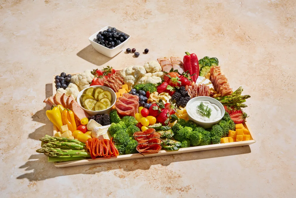 Medium charcuterie board